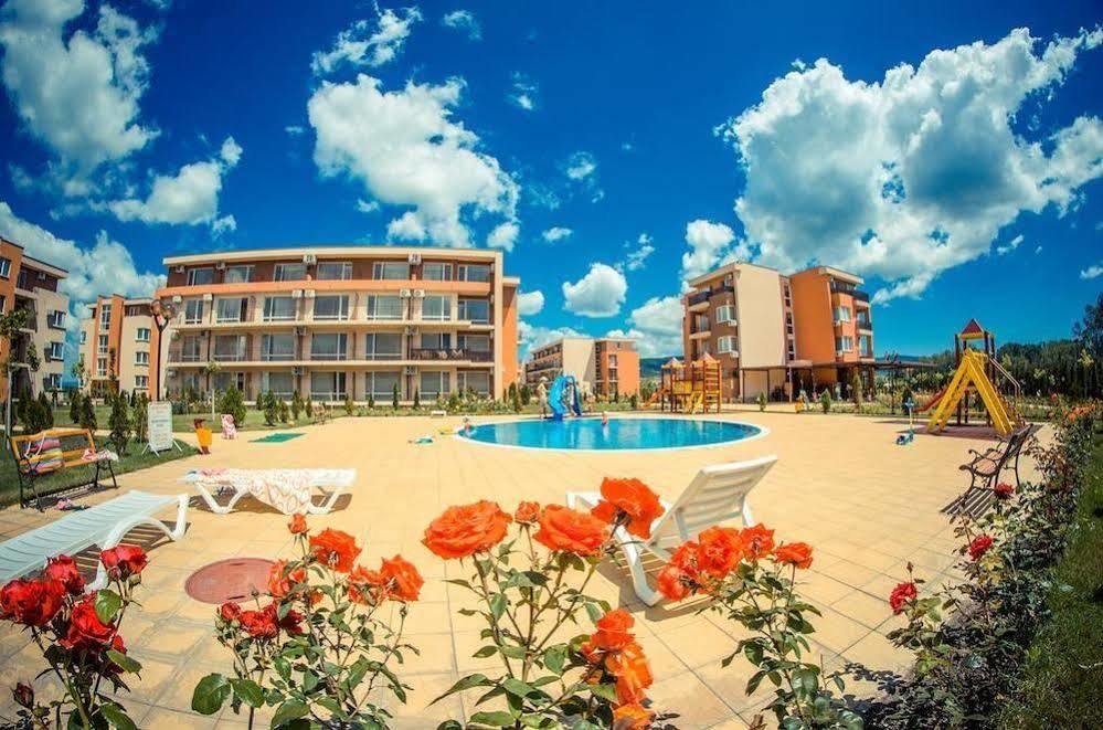 Holiday Fort Golf Club Sunny Beach Exterior foto